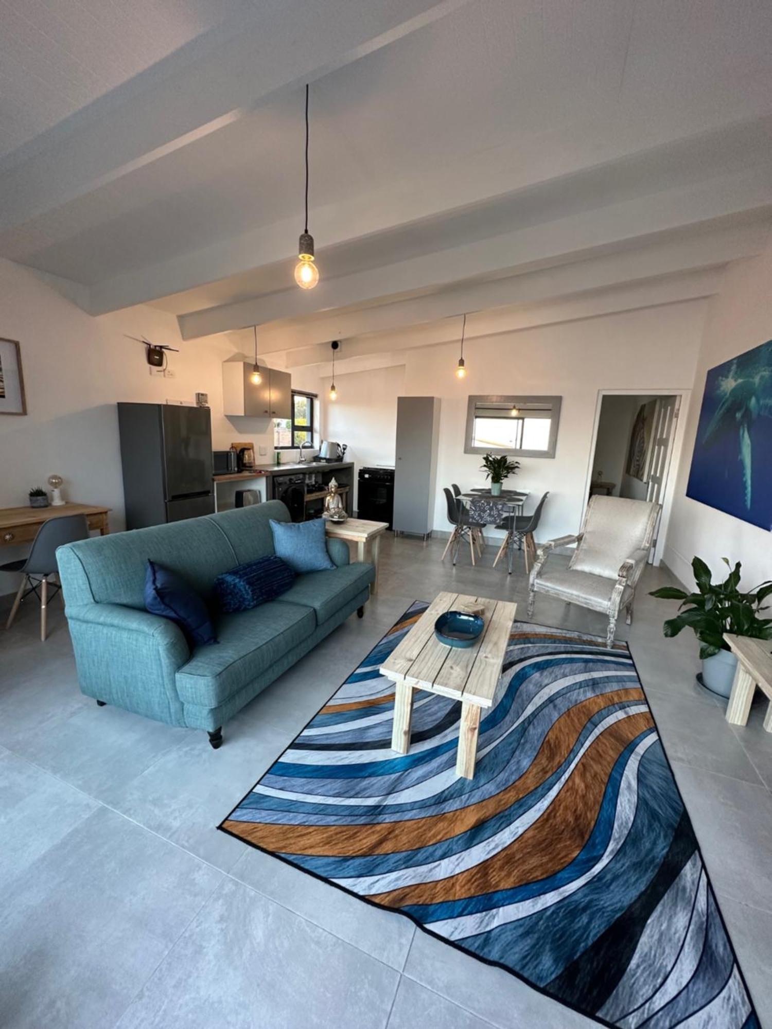 Modern Apartments Downtown Plettenberg Bay Bagian luar foto