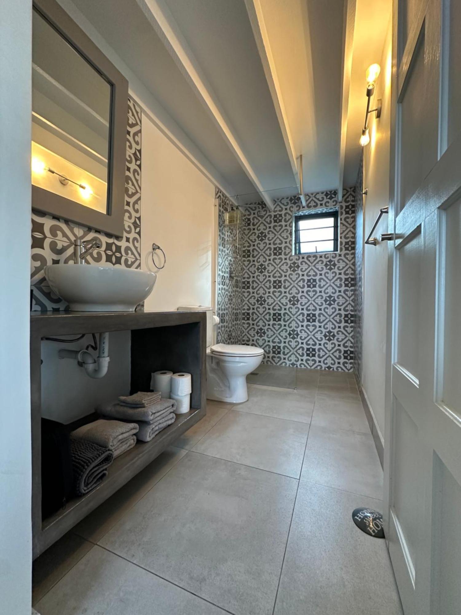 Modern Apartments Downtown Plettenberg Bay Bagian luar foto
