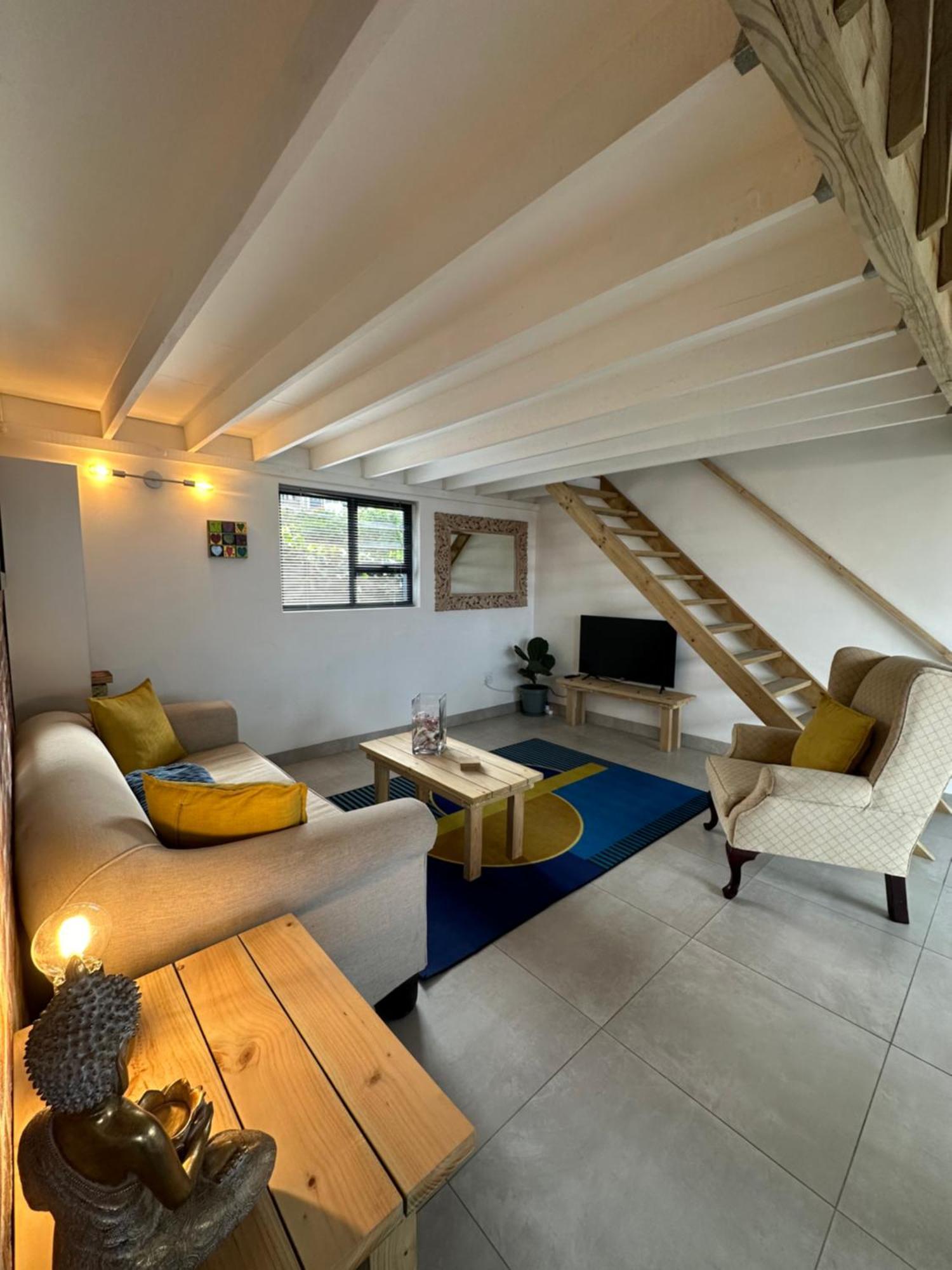 Modern Apartments Downtown Plettenberg Bay Bagian luar foto