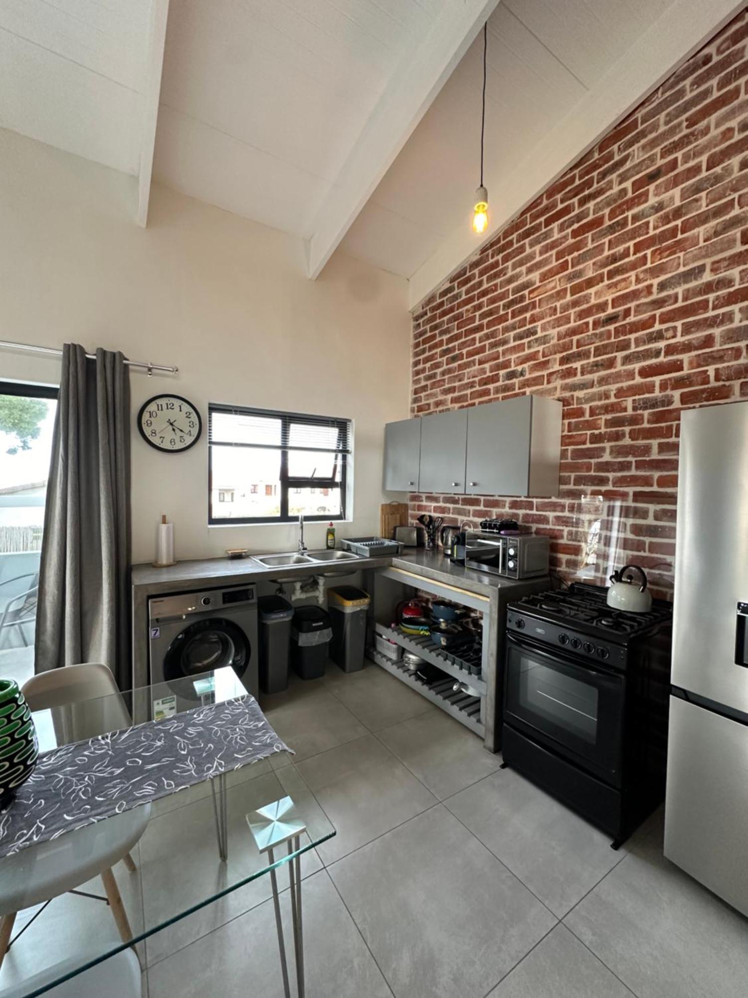 Modern Apartments Downtown Plettenberg Bay Bagian luar foto