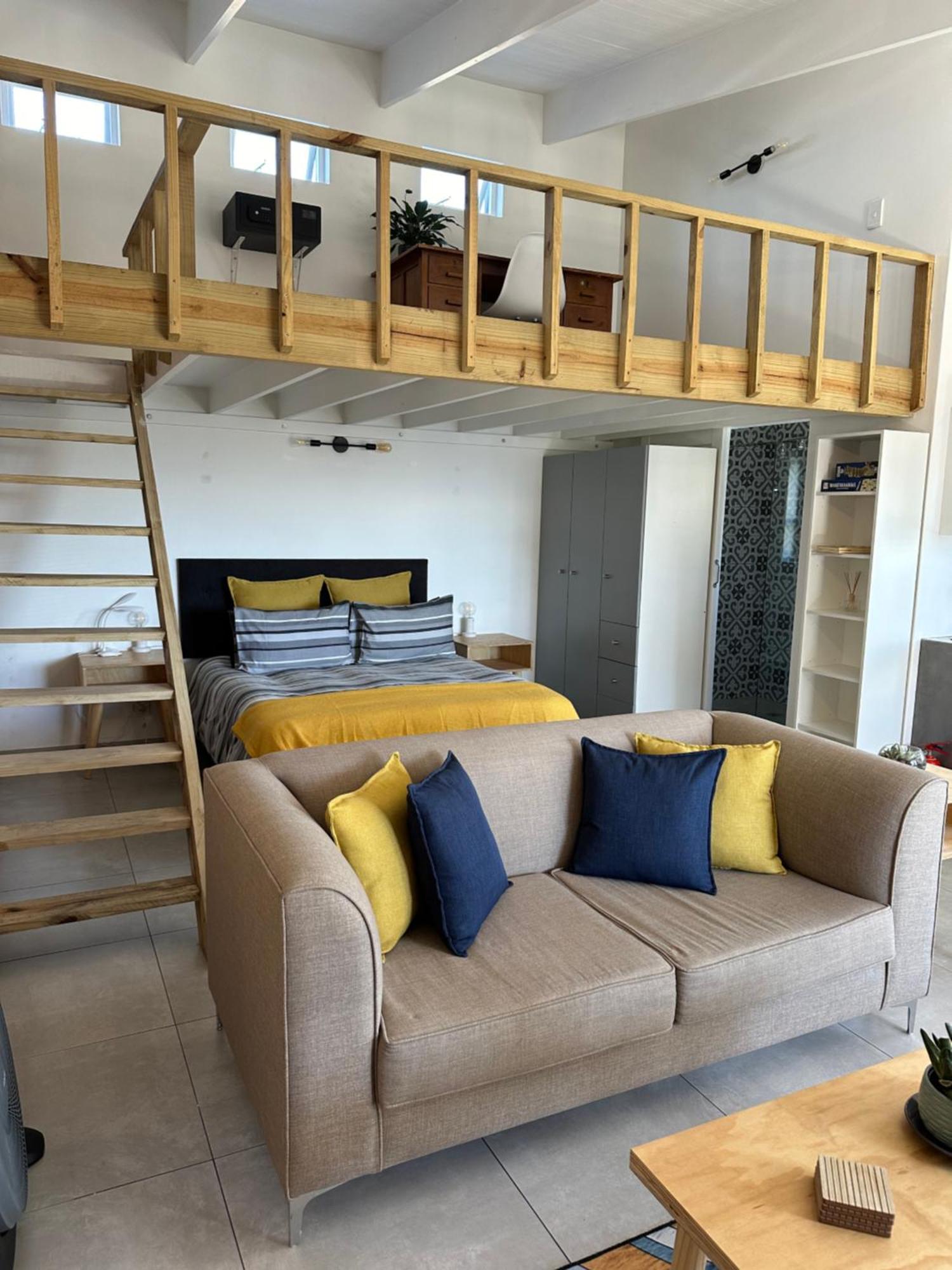 Modern Apartments Downtown Plettenberg Bay Bagian luar foto