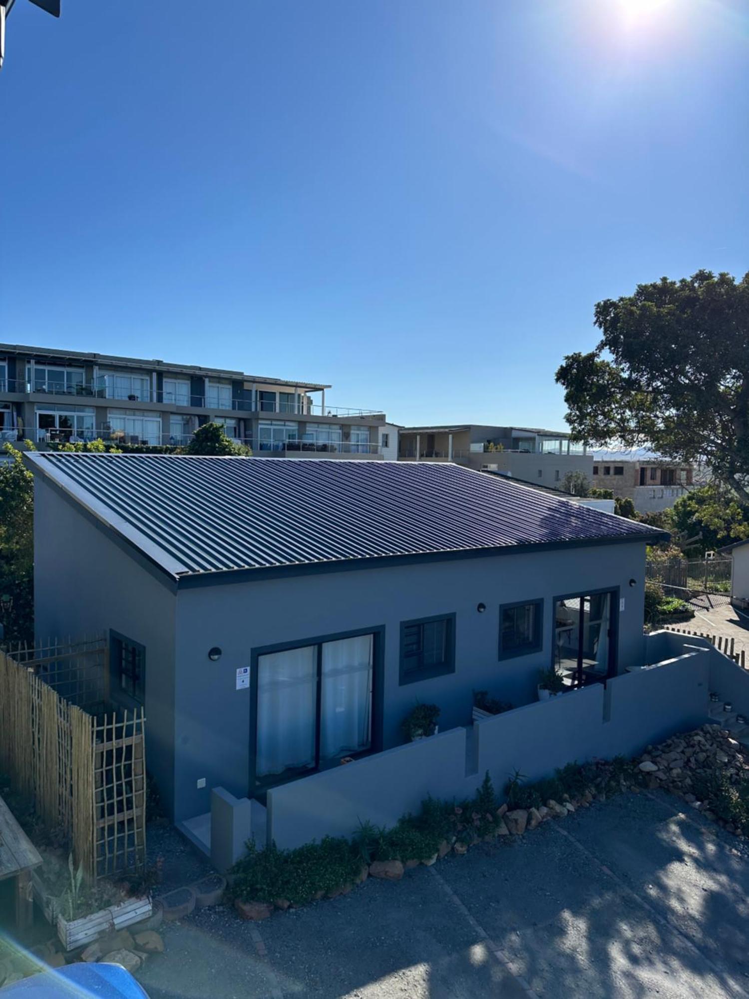 Modern Apartments Downtown Plettenberg Bay Bagian luar foto