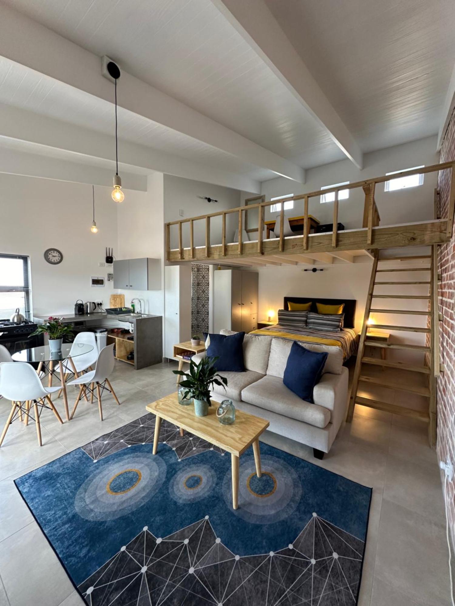 Modern Apartments Downtown Plettenberg Bay Bagian luar foto