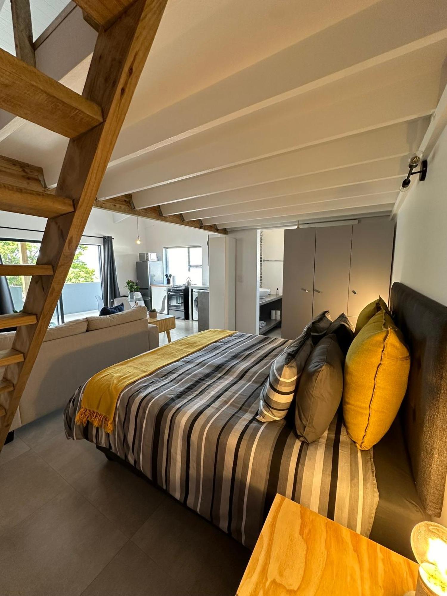 Modern Apartments Downtown Plettenberg Bay Bagian luar foto